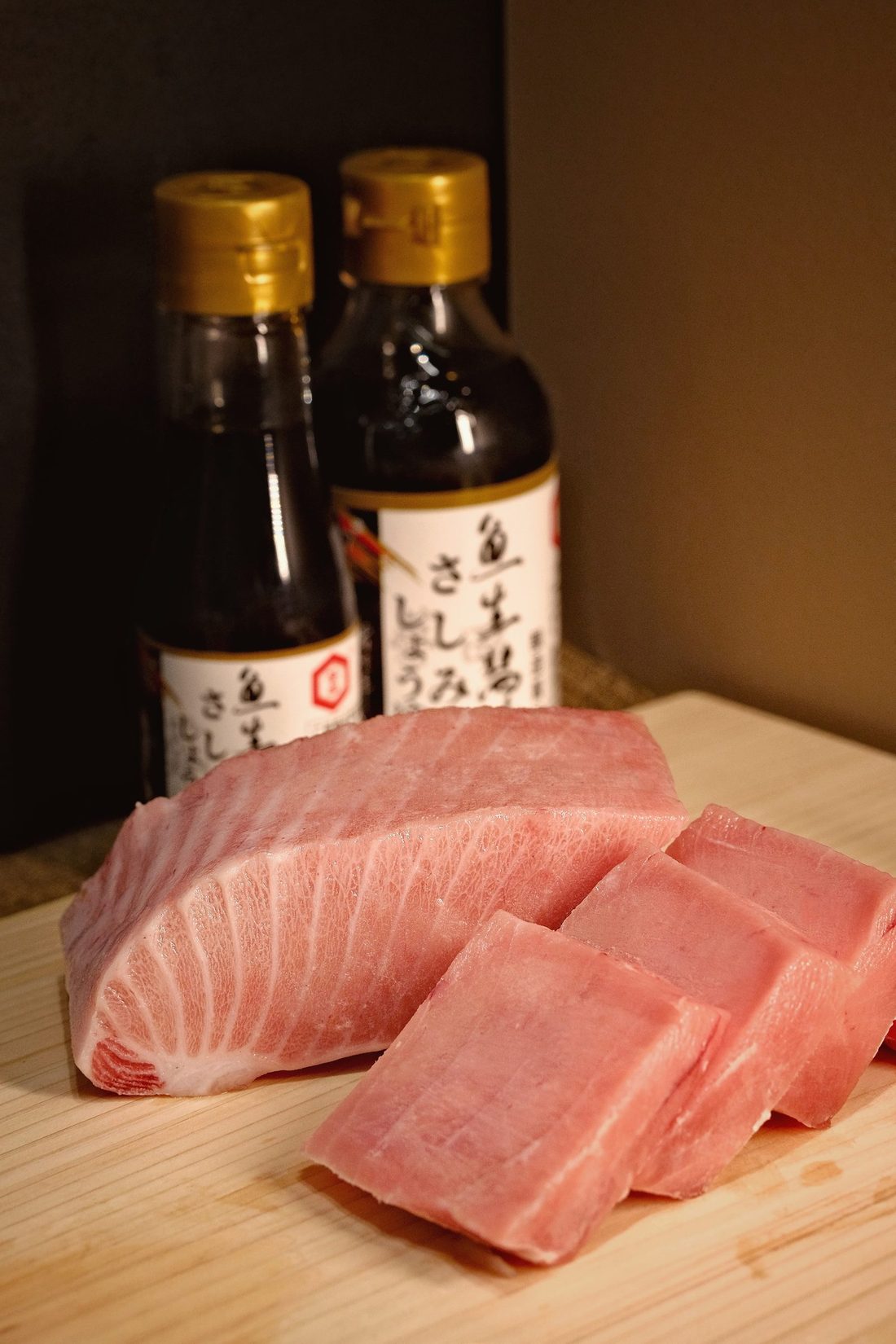 金枪鱼腹肉切块